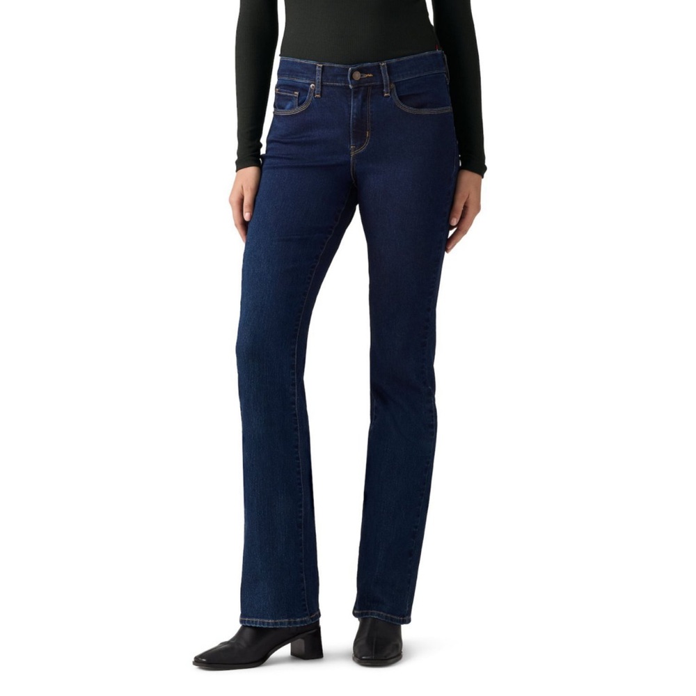 Levi’s Classic Bootcut Jeans